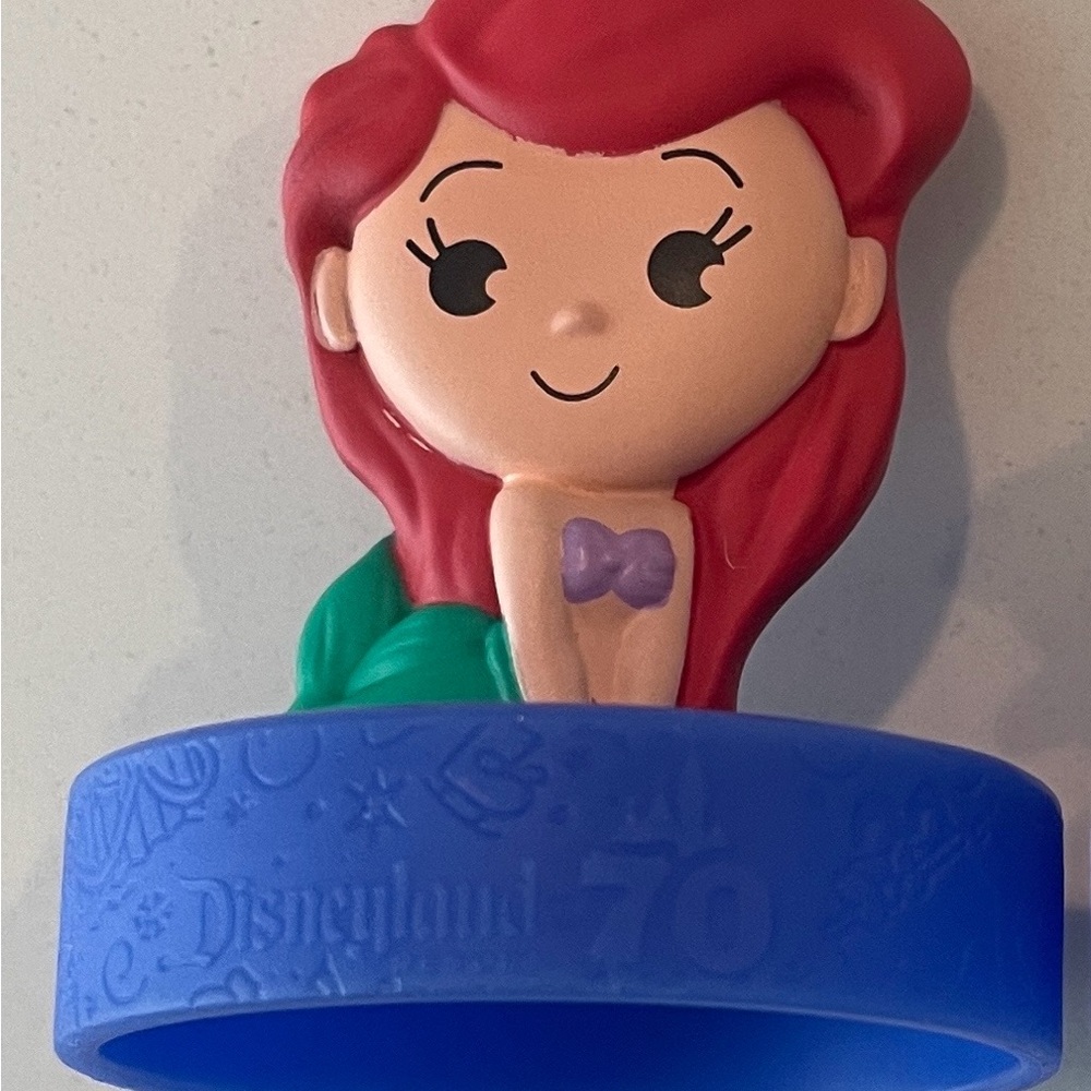 McDonalds Disneyland 70th Ariel & Elsa